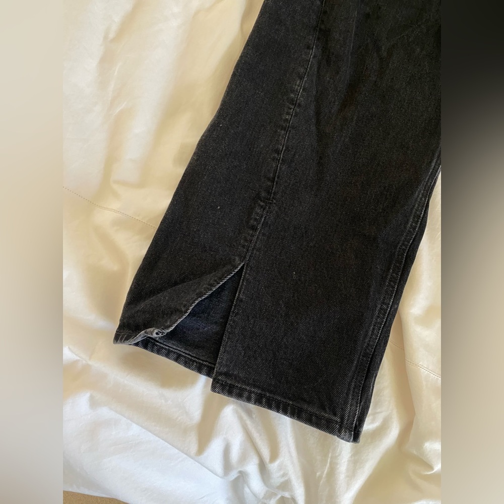 Abercrombie & Fitch Curve Love Black 90s Relaxed High Rise Jeans with Split Hem - Picture 7 of 9
